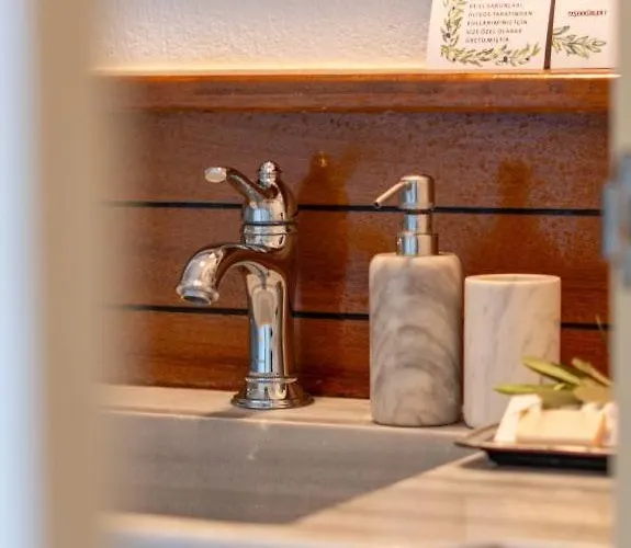 ホテル Cunda Lena